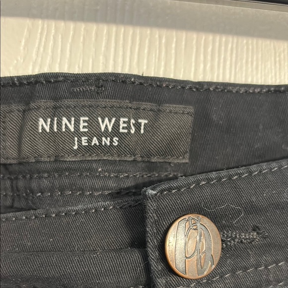 Nine West Women's Black Jean Shorts - Picture 4 of 7
